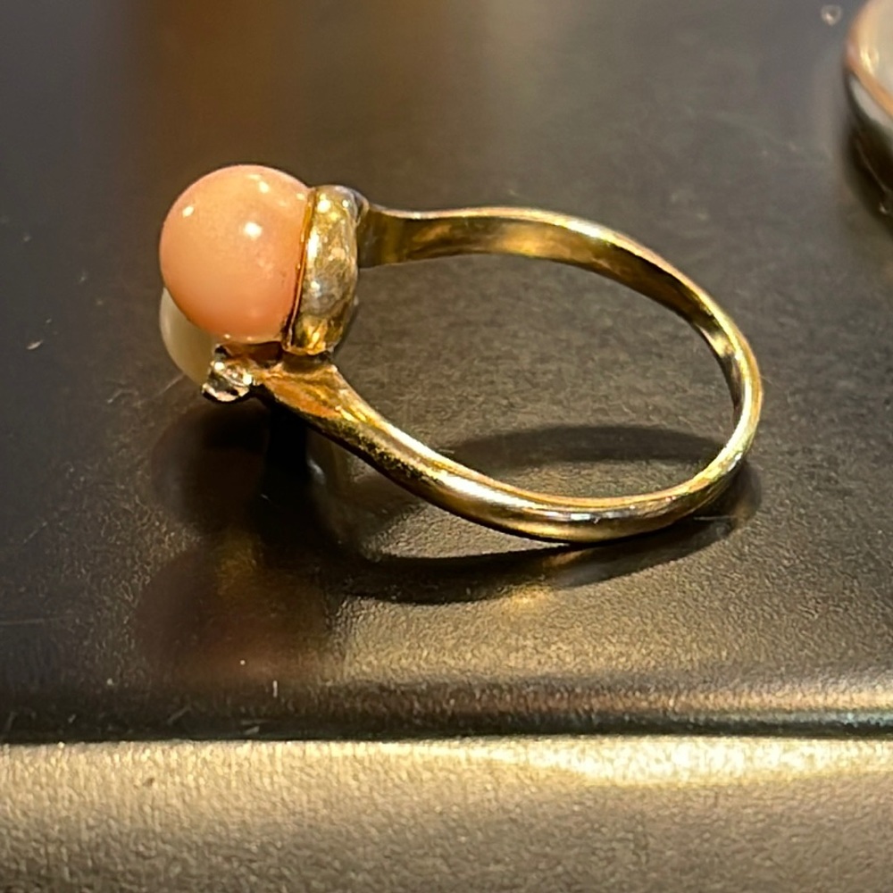 14k Vintage Pearl and coral Bypass ring - Picture 4 of 10